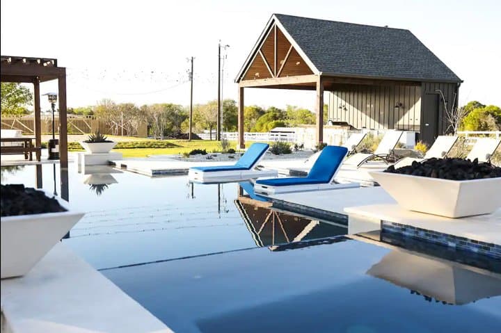 Amenities at Milk & Honey Ranch in Burton, TX
